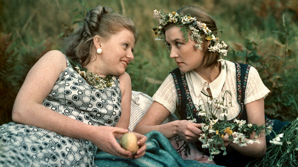 «Как долго я тебя ждала»: россияне назвали топ-5 самых трогательных сцен в советских фильмах