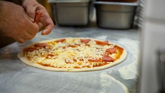 Пицца в микроволновке за пять минут: с приготовлением справится даже ребенок