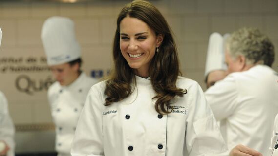 Новогодняя закуска по-королевски: Кейт Миддлтон обожает бутерброды с этим соусом