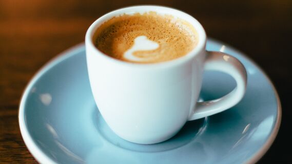 Этот освежающий напиток взбодрит не хуже кофе: приготовить проще простого