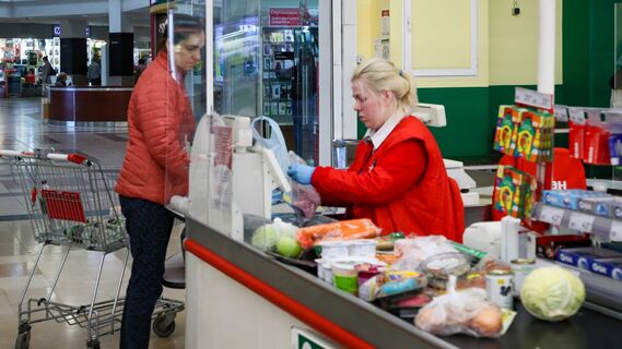 Опасно ли оставлять чек в супермаркете: юрист дал четкий ответ