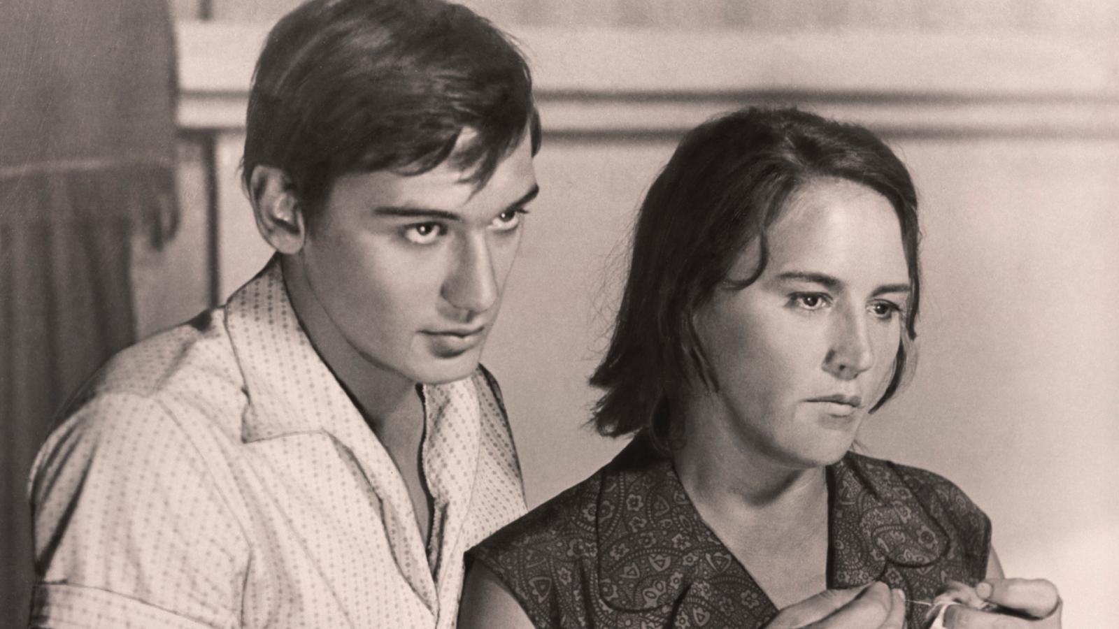 «Это же кино»: сцену прощания матери с сыном Мордюкова повторила в жизни - image 1